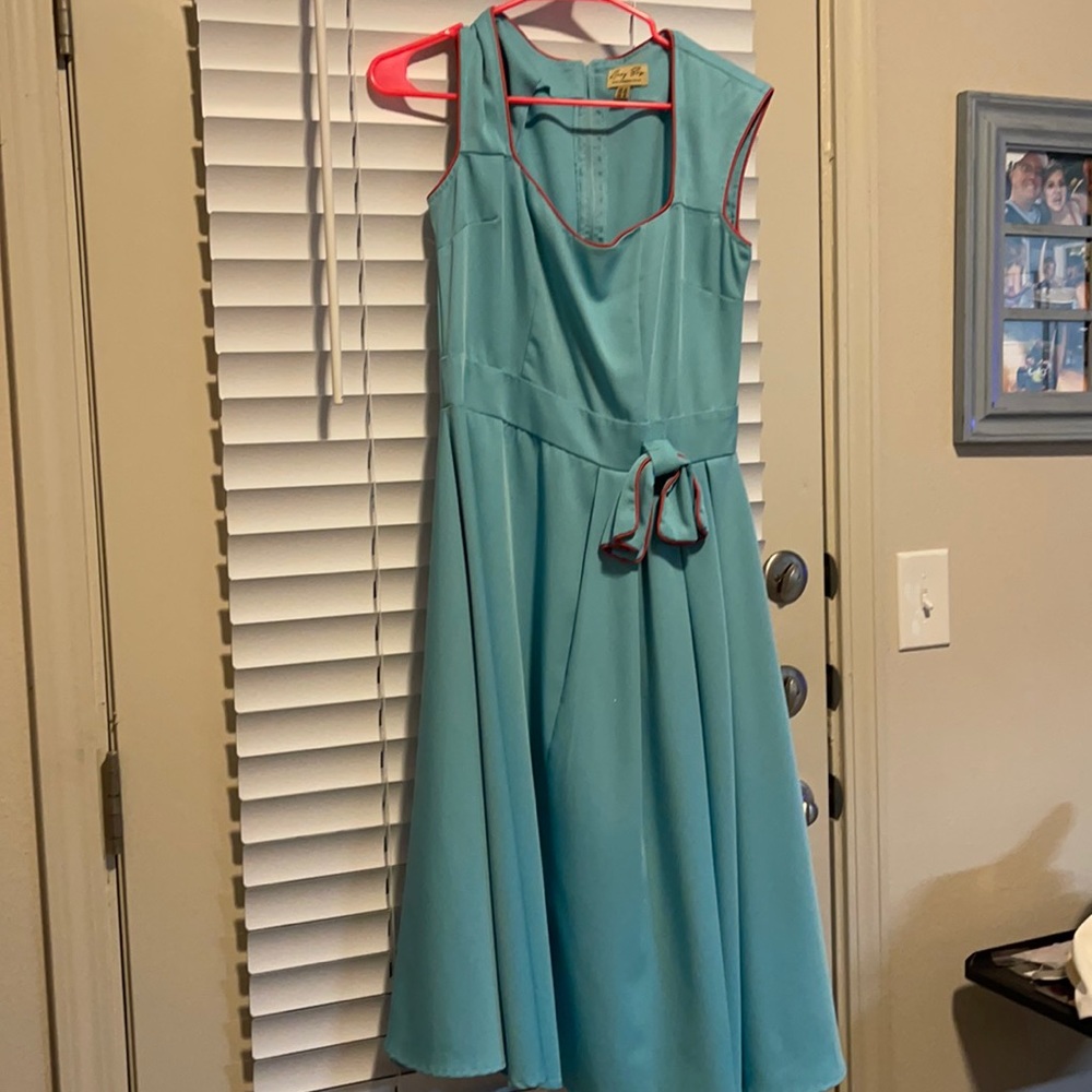 Great vintage style dress